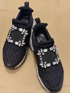 2025年最新】ROGER VIVIER レディース スニーカーの人気アイテム