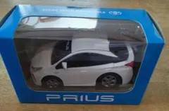 トヨタ　プリウス　プルバックカーのサムネイル