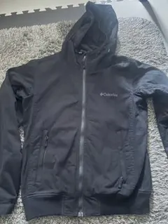 Columbia フード付きブラックジャケット