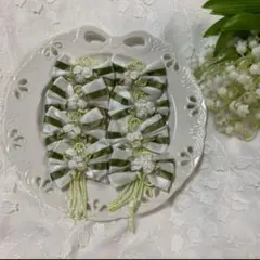 ＊★巻きバラ付き可愛いリボンのモチーフ★＊