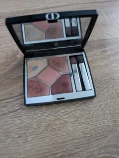 新品 Dior :* サンク クルール *: 849 ピンク サクラ *: Dior 2021限定色】サンク クルール クチュール 849 ピンクサクラ