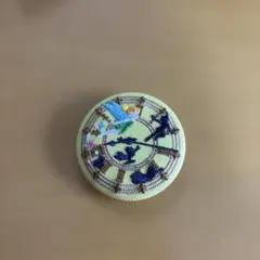 ティンカーベルの刺繍缶バッジ