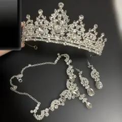 ブライダルアクセサリーセット ティアラ ネックレス イヤリング