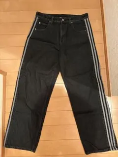 adidas Originals デニムパンツ 32インチ ブラックのサムネイル