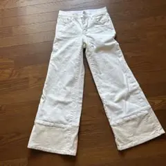 ホワイトフレアデニムパンツ