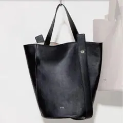【美品】BEAURE カウレザー 2デザイン ハンドル バケツ型 ショルダー　黒のサムネイル
