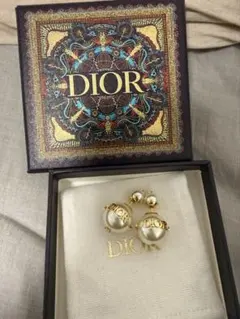 美品　Dior ゴールド パール ボール型ピアス