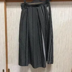 ドット柄スカートのサムネイル