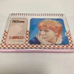 G-DRAGON 卓上カレンダー