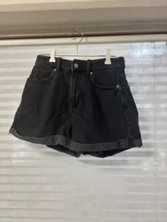 H&M.ブラックショートパンツ36