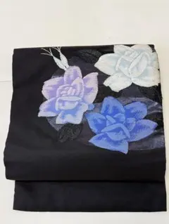 彩*月様 名古屋帯 花柄 薔薇 黒地 青系 モダン