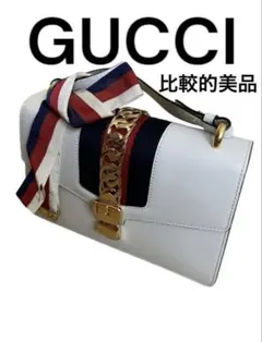 【比較的美品】GUCCI　シルヴィ　フラップ　セミショルダー　バックのサムネイル