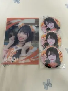 iLife! 小熊まむ セット 実写Tシャツ 缶バッジ クリアカード 小熊まむ iLife！ 缶バッジ - メルカリ