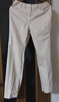 ベージュ カジュアルパンツ　ウエスト64