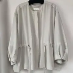 美品☆ebure ノーカラージャケット グレージュのサムネイル