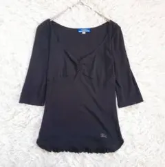 バーバリー ブルーレーベル 七分袖カットソー フリル裾(38) 黒 刺繍ロゴ