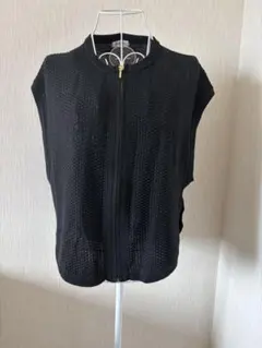 美品　レディースニットベスト　ブラック　黒　ファスナー付　M モノトーン　春