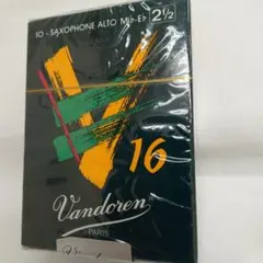 Item thumbnail for item 20070638-d8df-4095-96b4-e3023b2034f2