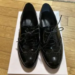 ウィングチップ エナメル レースアップシューズ ブラック