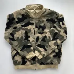 adidasリバーシブルダウンジャケット