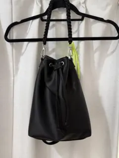 美品】YAHKIヤーキ ネオプレン フリンジ 2WAY 巾着バッグ ブラック 