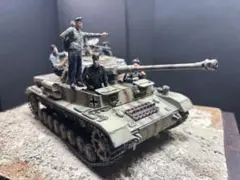 映画FURYワンシーン風 シャーマン戦車 M4A3E8 完成塗装済 - メルカリ