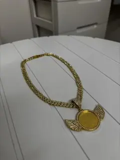 ゴールドカラー ウィングモチーフ ネックレスdrip