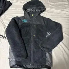 umbro フリースジャケット 黒　Mサイズ
