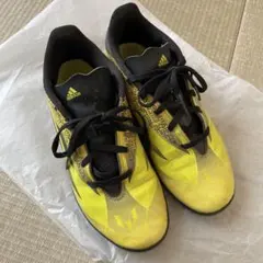 adidas サッカーシューズ イエロー ブラック