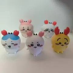 ちいかわ　ソフビフィギュア3 ガチャ　ハチワレ うさぎ モモンガ 古本屋さん