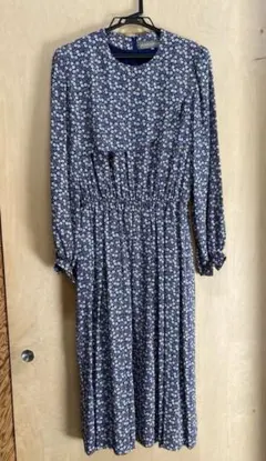 小花柄ワンピース　HANAMURA 11号サイズ