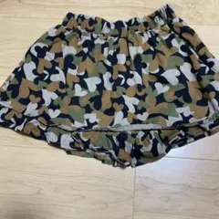 迷彩柄フリル付きハーフパンツ