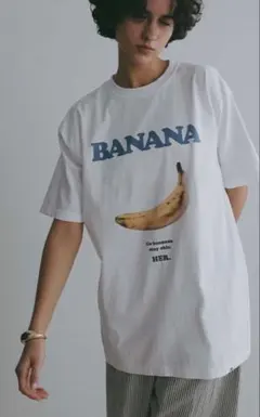 her. BANANA T-shirtのサムネイル