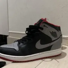 Nike Air Jordan 1 Mid US 9
