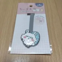 ちいかわ　モモンガ　おでかけタグ　キャンドゥ　セリア