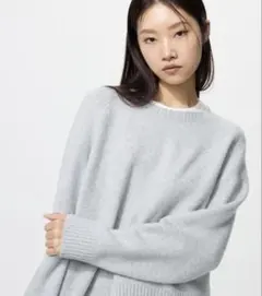ユニクロ　スフレヤーンクルーネックセーター　ライトグレー　M