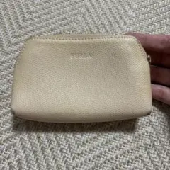 FURLA ポーチ小　ベージュ