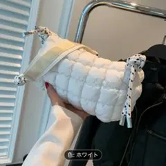 キルティングショルダーバック　白
