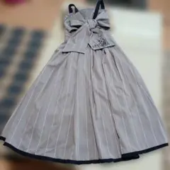 axes femme グレー ストライプ ノースリーブドレス