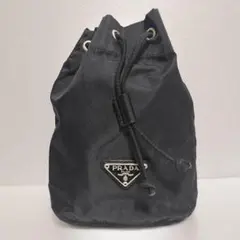 2026年最新】プラダ 巾着ポーチの人気アイテム - メルカリ