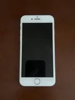 iPhone 7 シルバー 本体128GB SIMフリー
