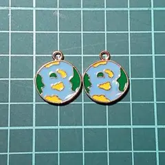 地球チャーム2個セット 訳あり品