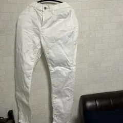 UNIQLO ホワイトデニムパンツ Mサイズ