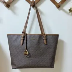 ブラウン トートバッグ