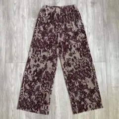 ボルドー花柄プリーツワイドパンツ　M