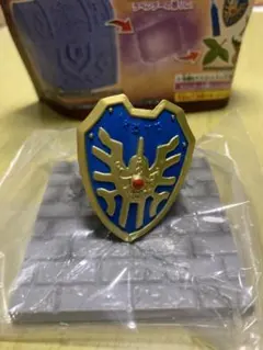 びっくらたまご　ドラゴンクエスト　ロトの盾
