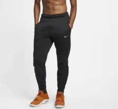 Nike ブラック ジョガーパンツ