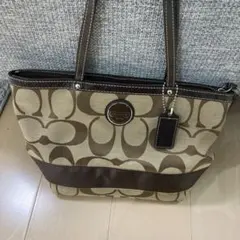 COACH ロゴ入りトートバッグ ベージュ/ブラウン　F15112