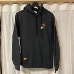 Nike ブラック パーカー Sサイズ
