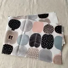 マリメッコ☆カットクロス☆はぎれ☆片耳付☆コンポッティ②